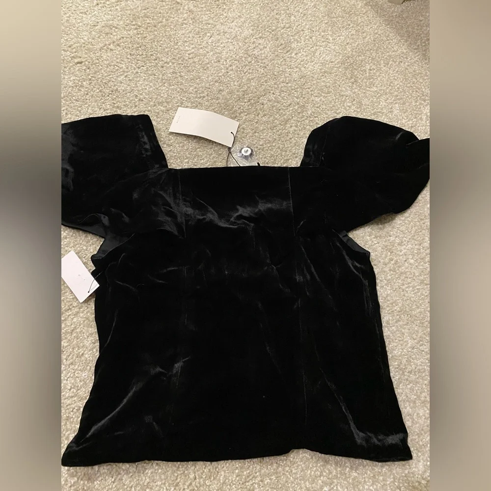 Joie Juniper Velvet Silk Blend Top Women's 2 Black Sweetheart Neck NWT - Picture 5 of 6